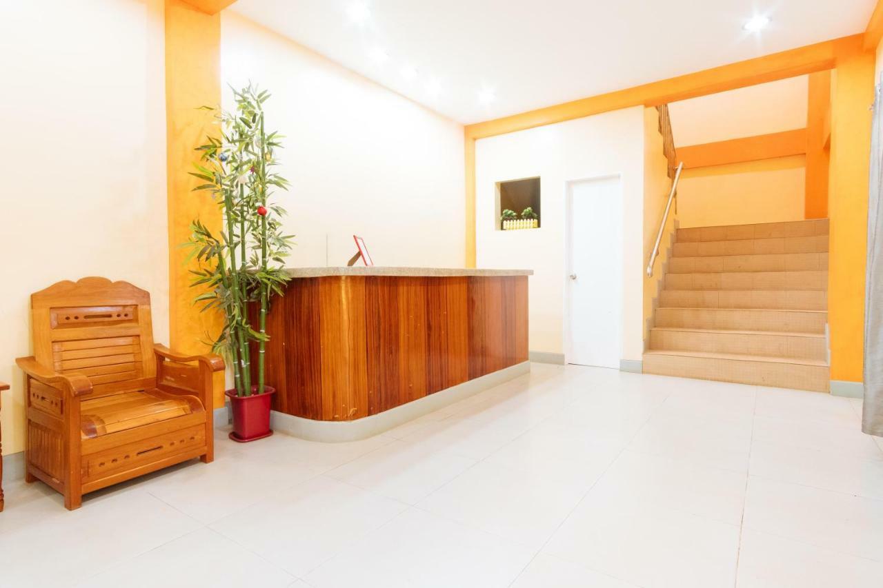 RedDoorz Premium @ Gabinete Road Palawan Hotel Puerto Princesa Exterior foto