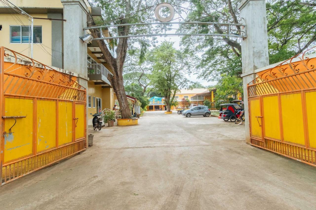 RedDoorz Premium @ Gabinete Road Palawan Hotel Puerto Princesa Exterior foto