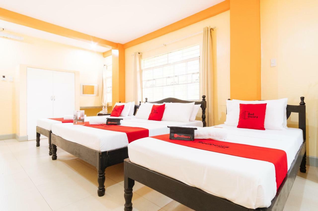 RedDoorz Premium @ Gabinete Road Palawan Hotel Puerto Princesa Exterior foto