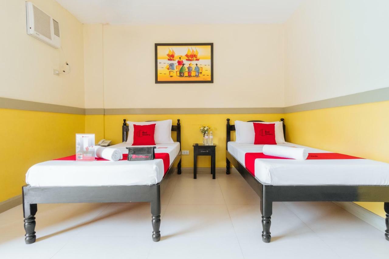 RedDoorz Premium @ Gabinete Road Palawan Hotel Puerto Princesa Exterior foto