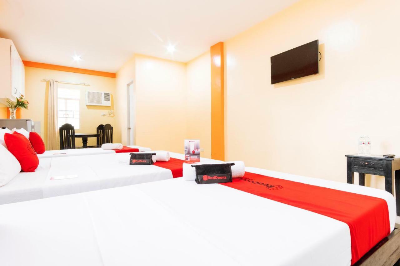 RedDoorz Premium @ Gabinete Road Palawan Hotel Puerto Princesa Exterior foto