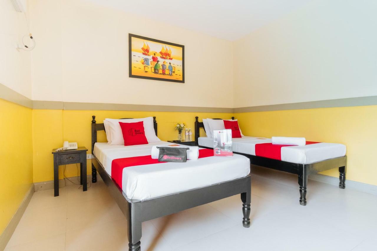 RedDoorz Premium @ Gabinete Road Palawan Hotel Puerto Princesa Exterior foto
